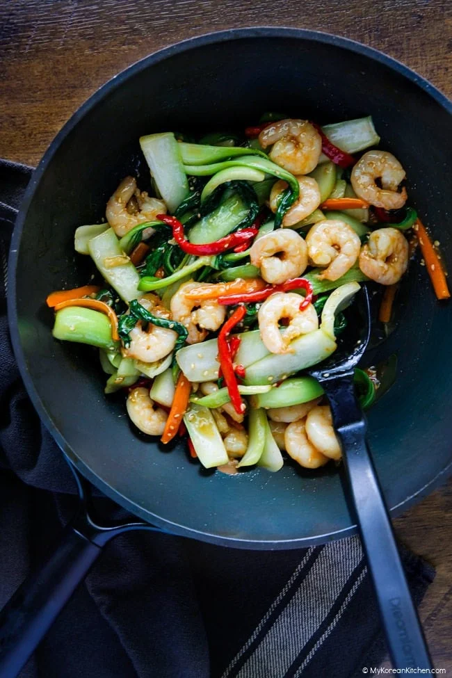 Speedy Bok Choy and Shrimp Stir-Fry: A Weeknight Wonder Delighting Korean and Chinese Tables