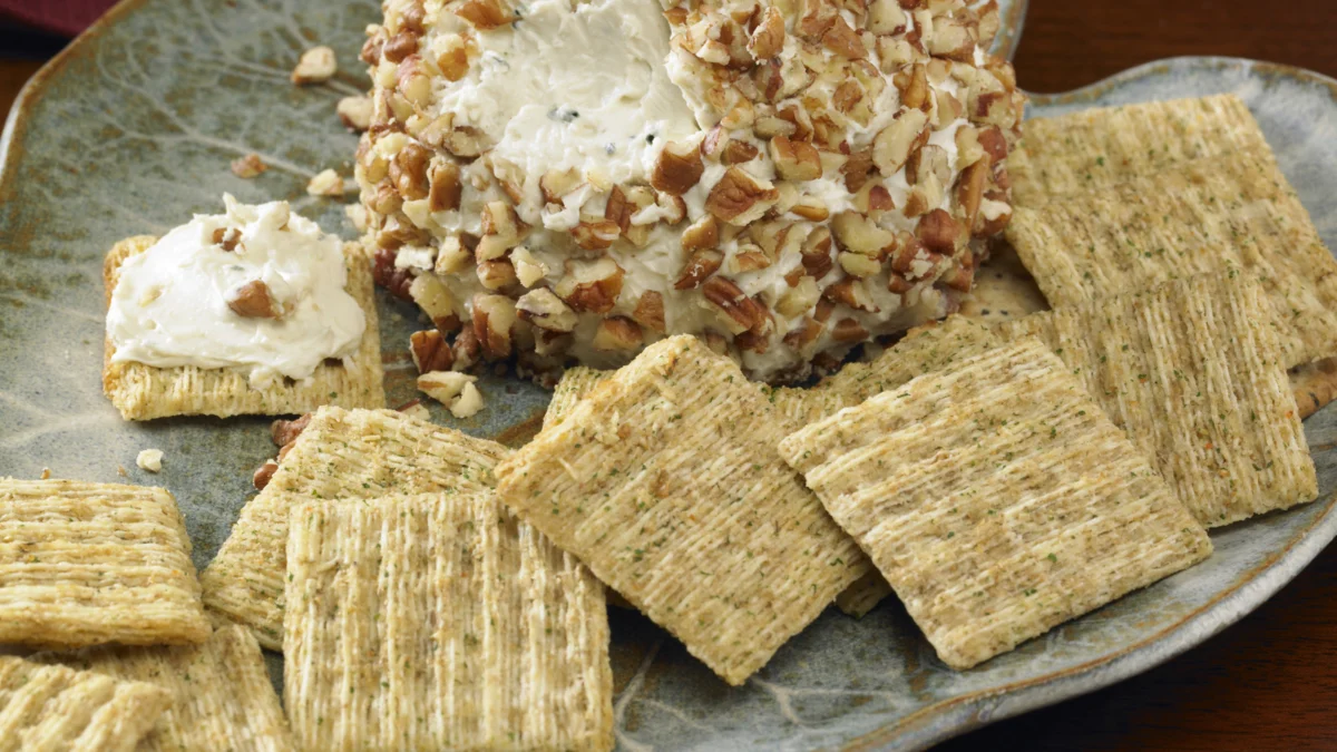 The Electric Biscuit: The 125-Year Evolution and High-Tech Origins of the Triscuit