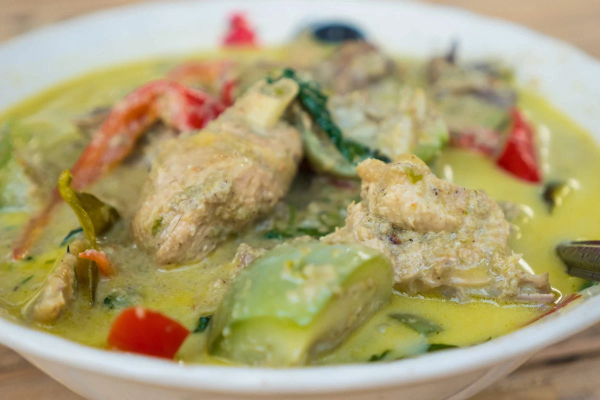 The Enduring Art of Gaeng Keow Wan: Unlocking the Secrets of Authentic Thai Green Curry